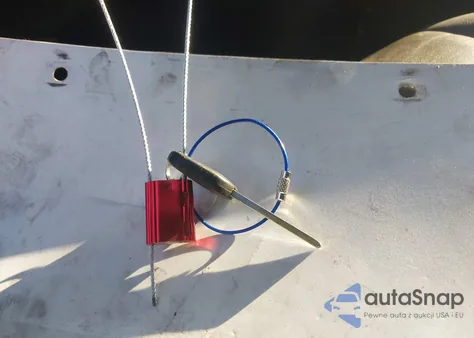 2017 Chevrolet Express 2500 Work Van z USA, uszkodzony, nr VIN 1GCWGBFF0H1113191